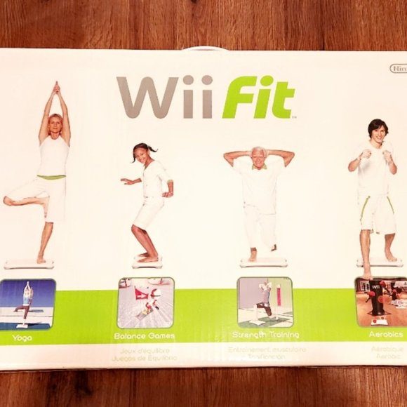 BRAND NEW Wii Fit Game with Balance Board - Picture 1 of 3